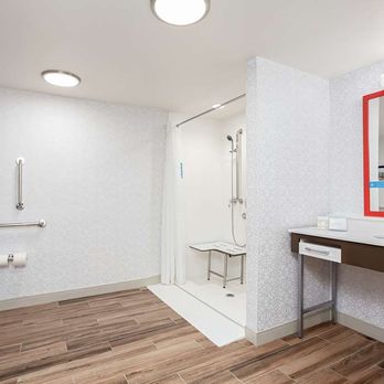 Hampton Inn Kingsport - Guest room bath - Hotels Near Me - Kingsport, Tennessee Hampton Inn Kingsport - Guest room bath - Hotels Near Me - Kingsport, Tennessee
