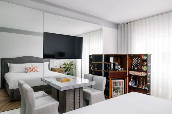 Nautilus Sonesta Miami Beach by null