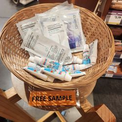 Natural Grocers - Free samples - cool!