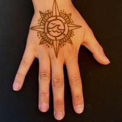 Smiley Orca Natural Henna 2018
