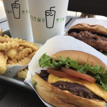 Shake Shack Century City Mall - 2nd Floor - Fast Food Near Me - Los Angeles, California Shake Shack Century City Mall - 2nd Floor - Fast Food Near Me - Los Angeles, California