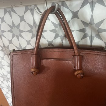 Leeland House - Bag holder - Breakfast & Brunch Near Me - Houston, Texas Leeland House - Bag holder - Breakfast & Brunch Near Me - Houston, Texas