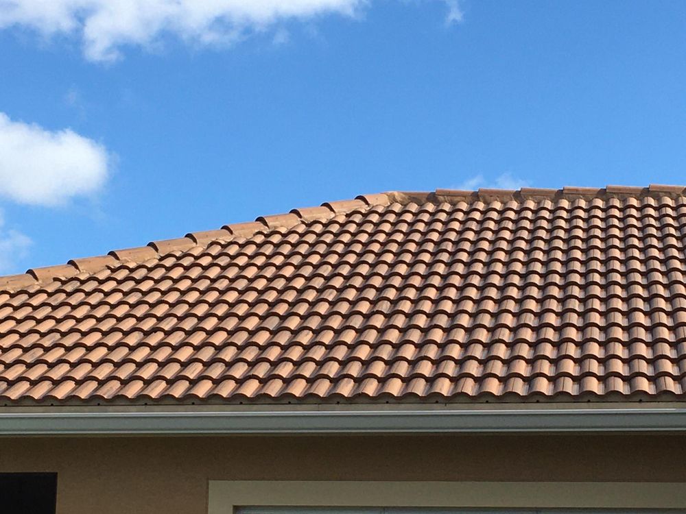 Slide of Treasure Coast Roof Cleaning Specialist