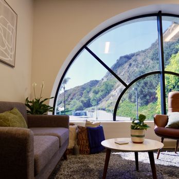 Evolve Teen Treatment Centers - Our primary therapists' offices provide a comfortable setting for teens to engage in individual and family therapy. - Counseling & Mental Health Near Me - Del Mar, California Evolve Teen Treatment Centers - Our primary therapists' offices provide a comfortable setting for teens to engage in individual and family therapy. - Counseling & Mental Health Near Me - Del Mar, California