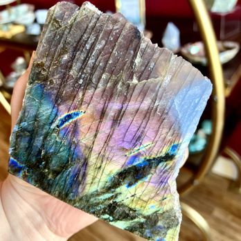 Sienna Moon - Labradorite statement - Spiritual Shop Near Me - Pewaukee, Wisconsin
