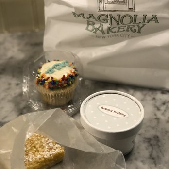 Magnolia Bakery - New Year's Eve Cupcake (top), Banana Pudding (right), Lemon Bar (left) - Bakeries Near Me - Chicago, Illinois
