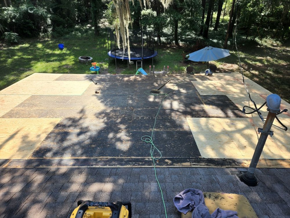 Slide of Donnie Long Roofing