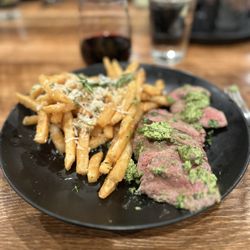 C.R. Gibbs American Grille - Steak frites