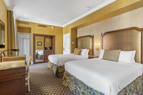The Lafayette New Orleans by Kasa by null