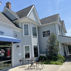 Mount Airy Inn - Building