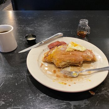 The Machine Shed - Lake Elmo - Pecan pancakes - American Near Me - Lake Elmo, Minnesota The Machine Shed - Lake Elmo - Pecan pancakes - American Near Me - Lake Elmo, Minnesota