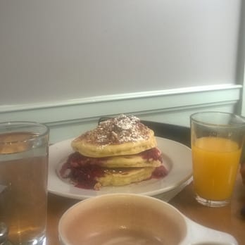 Half & Half - Hot chocolate and Clara Cakes - Breakfast & Brunch Near Me - St. Louis, Missouri Half & Half - Hot chocolate and Clara Cakes - Breakfast & Brunch Near Me - St. Louis, Missouri