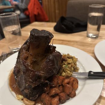 Chet's Bar and Grill - Pork shank - American Near Me - Big Sky, Montana Chet's Bar and Grill - Pork shank - American Near Me - Big Sky, Montana