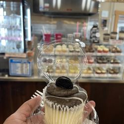 Abby Girl Sweets - Oreo Cookie Cheesecake