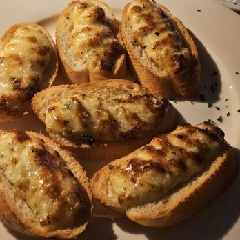 Epic Chophouse - Chophouse cheese toast  Out of the apps we tried, it's kind of sad this was the best.  4.5/5 - Seafood Near Me - Greensboro, North Carolina