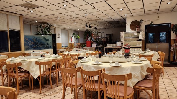 Canton Restaurant by null