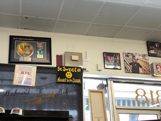 Peaches Records by null