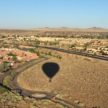 Rainbow Ryders - Top Gun pilo Jesse - our shadow! - Hot Air Balloons Near Me - Albuquerque, New Mexico Rainbow Ryders - Top Gun pilo Jesse - our shadow! - Hot Air Balloons Near Me - Albuquerque, New Mexico