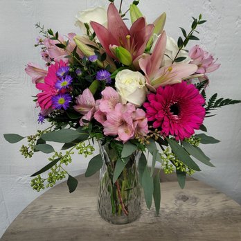 Primrose & Floral - Florists Near Me - Edgerton, Wisconsin Primrose & Floral - Florists Near Me - Edgerton, Wisconsin