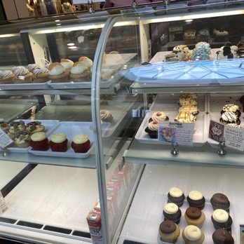 Molly's Cupcakes - Great selections. They even have vegan cupcakes!! - Cupcakes Near Me - Liberty Township, Ohio Molly's Cupcakes - Great selections. They even have vegan cupcakes!! - Cupcakes Near Me - Liberty Township, Ohio