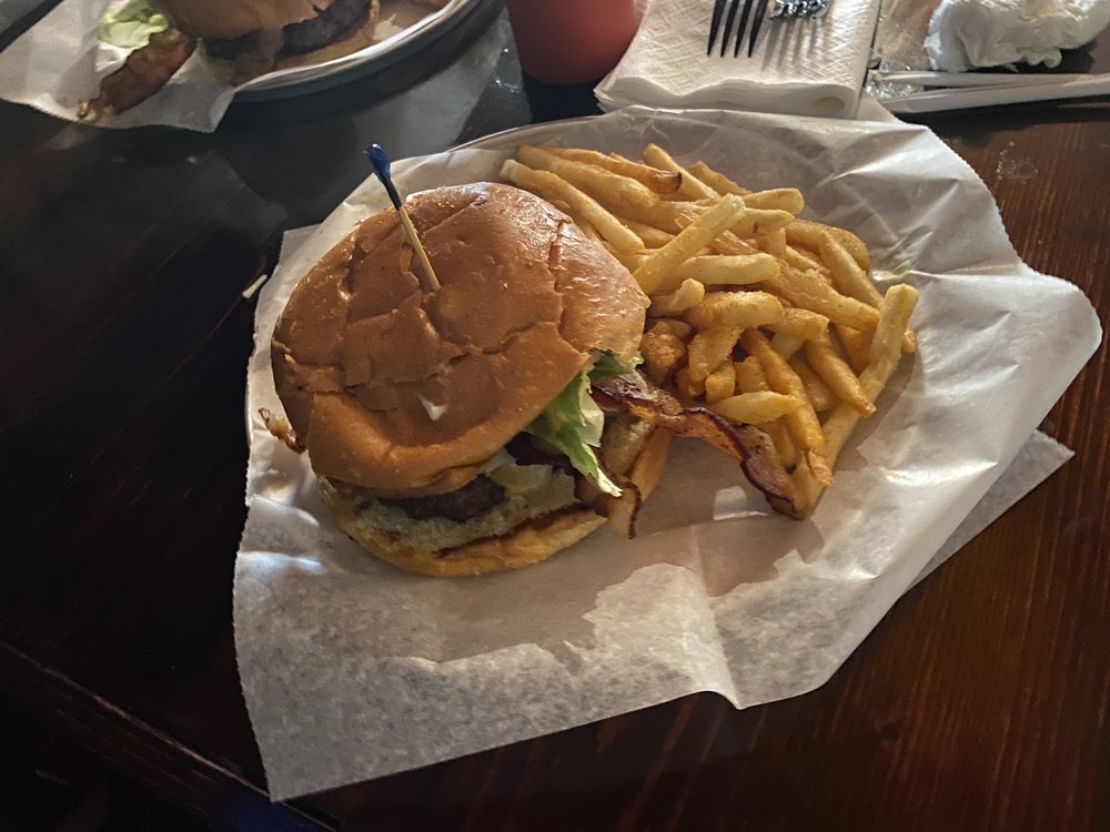 Tipsy'z Tavern & Grill
