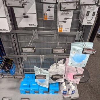 Best Buy Rochester - Cables and face masks - Electronics Near Me - Rochester, Minnesota