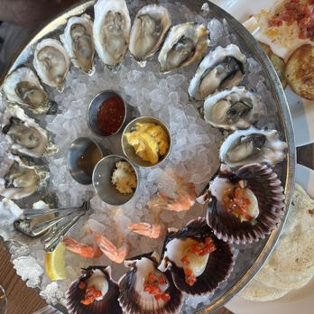 Pinyon - Oysters, Scallops, Shrimp - Mediterranean Near Me - Scottsdale, Arizona