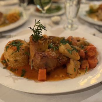 Michael's - Veal Osso Buco. - Italian Near Me - Brooklyn, New York Michael's - Veal Osso Buco. - Italian Near Me - Brooklyn, New York