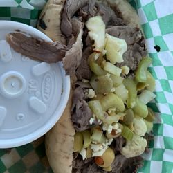 Mo's Chicago Original Hot Dogs - Spicy    Yum