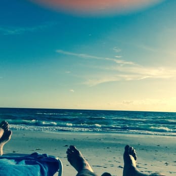 Cedar Cove Resort & Cottages - Hotels Near Me - Holmes Beach, Florida