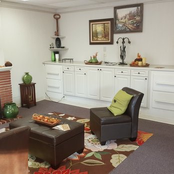 A Natural Touch Massage - Friendly Waiting Area - Massage Near Me - Neosho, Missouri A Natural Touch Massage - Friendly Waiting Area - Massage Near Me - Neosho, Missouri