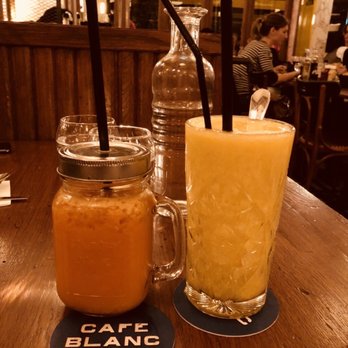 Café Blanc - French Near Me - Paris, 75