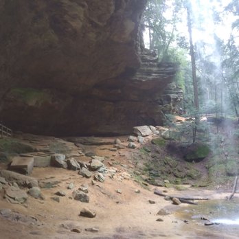 Ash Cave Waterfall - Parks Near Me - Creola, Ohio