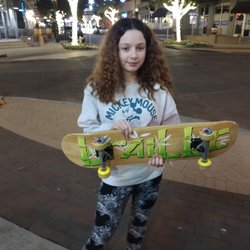 Queue Skate Shop