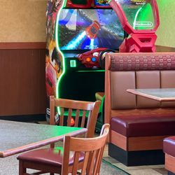 Pizza Hut - Cruisin USA