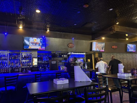 Elite Cigar Cafe by null