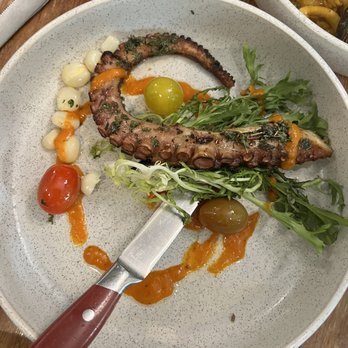 Limón - Peruvian Near Me - Oakland, California
