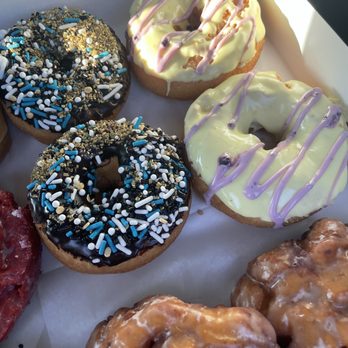 Cinotti's Bakery & Deli - 1 Dozen Assorted Fancy Donuts - Bakeries Near Me - Jacksonville Beach, Florida