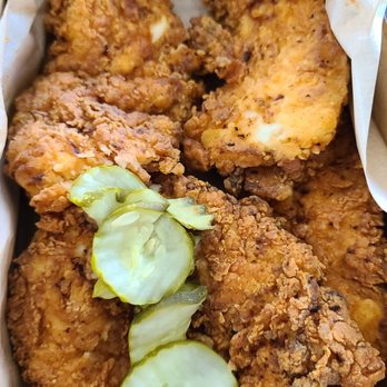 Main Chick Hot Chicken - Chicken Shop Near Me - Pasadena, California
