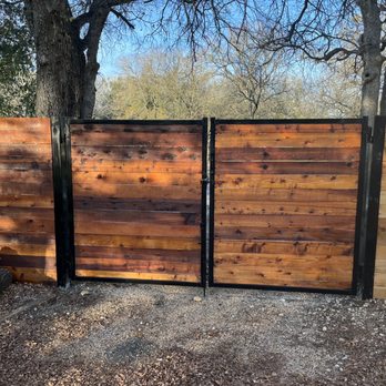 Absolute Fence & Gate - Fences & Gates Near Me - Round Rock, Texas