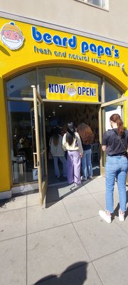Beard Papa by null