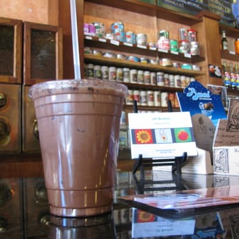 Mishka's Cafe - iced dark balkan night - Coffee & Tea Near Me - Davis, California