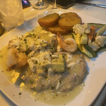 Amore Restaurant - Veal with shrimp and  crabmeat - Italian Near Me - Levittown, Pennsylvania