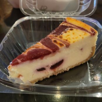Frostproof BBQ Company - White chocolate cheesecake - Barbeque Near Me - Frostproof, Florida