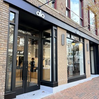 Alo - New Old Town Location - Not a fan of this brand at all. - Women's Clothing Near Me - Alexandria, Virginia Alo - New Old Town Location - Not a fan of this brand at all. - Women's Clothing Near Me - Alexandria, Virginia