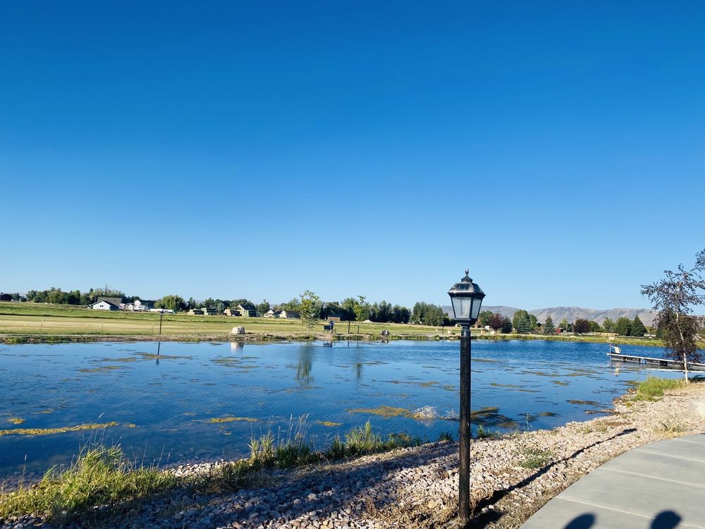 GARDEN CITY POND Updated September 2024 579 Buttercup Blvd, Garden