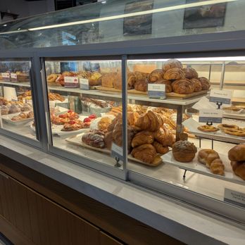 Paris Baguette - Bread bar - Coffee & Tea Near Me - West Covina, California