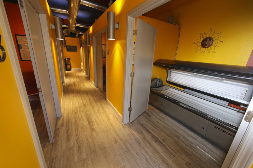 Social spots from Fit N Tan