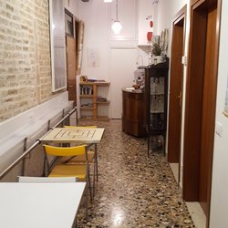 3C Bed & Breakfast - Hallway facing the front desk.