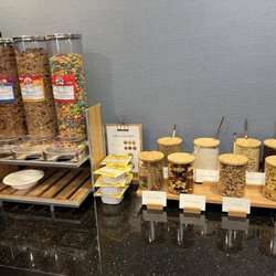 Fairfield by Marriott Inn & Suites Santa Cruz - Capitola - 7/21/25 FYI. Breakfast